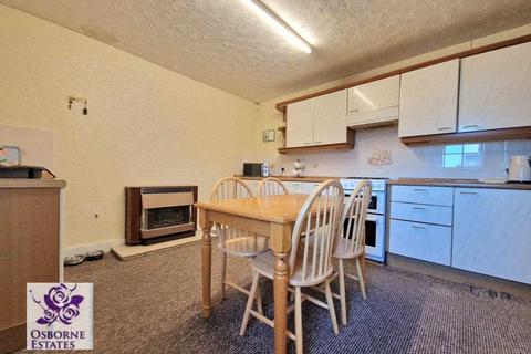 73 Chepstow Road, Treorchy, CF42 6UU