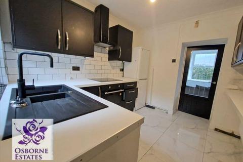 3 bedroom end of terrace house for sale, Pentre CF41