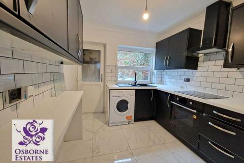 3 bedroom end of terrace house for sale, Pentre CF41