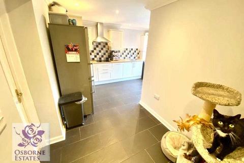 17 Cross Street, Porth, CF39 9SS