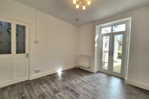 4 Glyn Terrace, Tonypandy, CF40 2EG