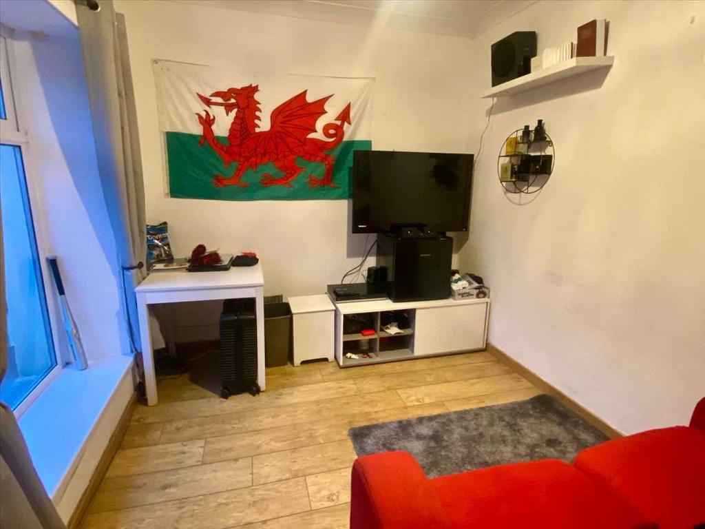 1st Floor-Bedroom 2