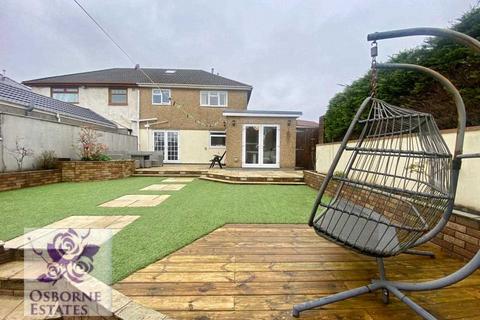 26 Heol Islwyn, Tonyrefail, Porth, CF39 8NR