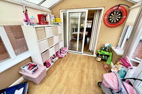 11 Ffordd Llanbad, Gilfach Goch, Porth, CF39 8FL