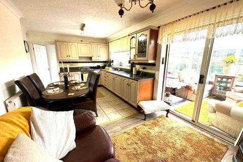 25 Bronheulwen, Porth, CF39 0BJ