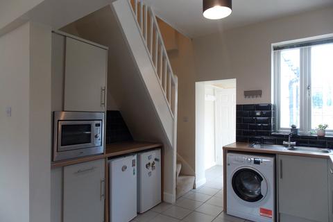 2 bedroom terraced house to rent, Claughton Place, Birkenhead CH41