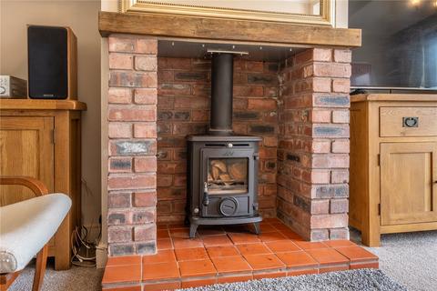 27 Aldersley Avenue, Wolverhampton, WV6 9HZ