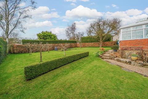 3 bedroom detached bungalow for sale, Hereford HR2