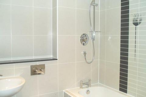 1 bedroom flat to rent, Azure House, Agate Close, Park Royal, London, NW10