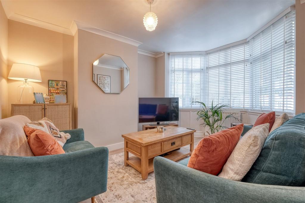Pamela Road, Northfield, Birmingham... 3 bed semidetached house for