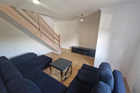3 bedroom terraced house to rent, Hillcrest, Bar Hill CB23