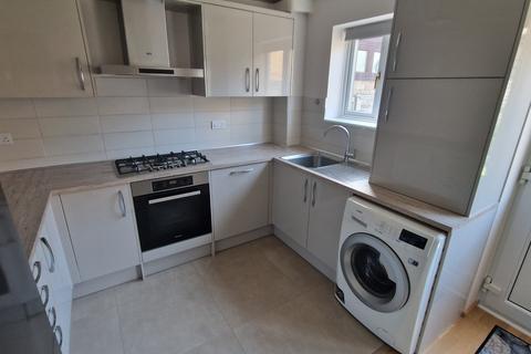 3 bedroom terraced house to rent, Hillcrest, Bar Hill CB23
