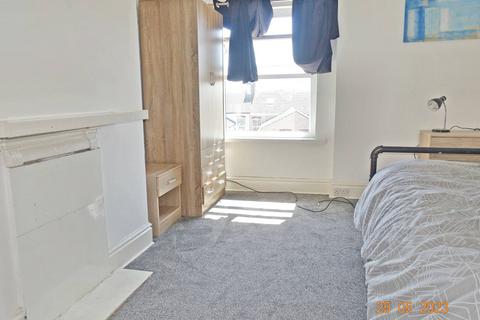 Studio to rent, Byron Street, Fleetwood FY7