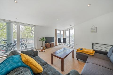 3 bedroom apartment for sale, Western Gateway, London