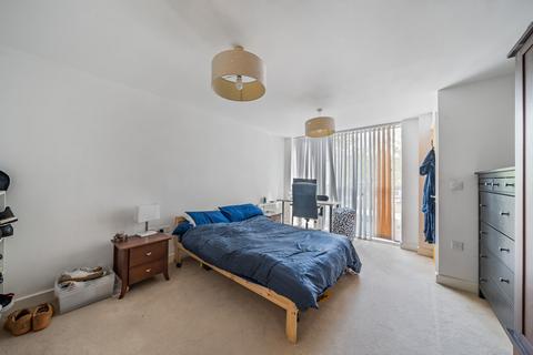 Flat 6, Alaska Apartments, 22 Western Gateway, London, E16 1BW