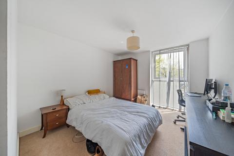 Flat 6, Alaska Apartments, 22 Western Gateway, London, E16 1BW