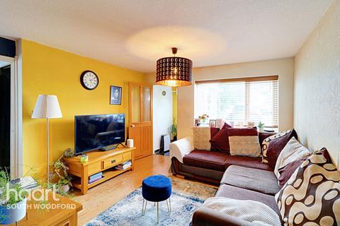 5 Mallards Road, Woodford Green, IG8 7DF