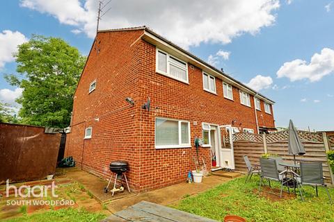 5 Mallards Road, Woodford Green, IG8 7DF