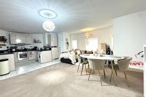 1 bedroom ground floor flat for sale, Park Crescent, Southport, PR9 9LJ