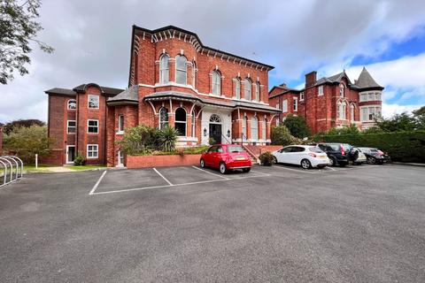 1 bedroom ground floor flat for sale, Park Crescent, Southport, PR9 9LJ