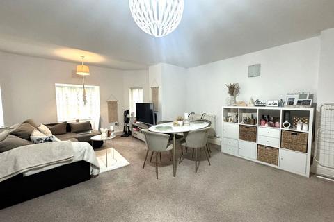 1 bedroom ground floor flat for sale, Park Crescent, Southport, PR9 9LJ