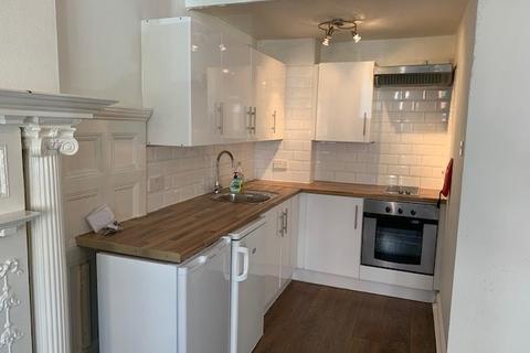 Studio to rent, Parsifal Road, West Hampstead NW6