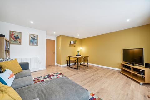 2 bedroom flat for sale, Afton Street, Flat 1/3, Shawlands, Glasgow, G41 3BY