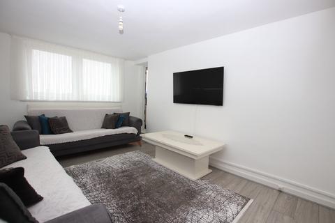 1 bedroom flat for sale, Progress Way, London N22