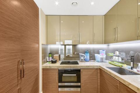 1 bedroom apartment to rent, Strand London WC2R