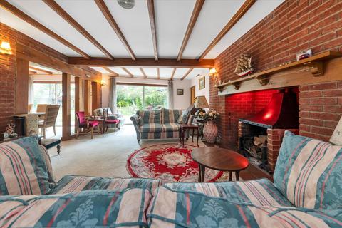 5 bedroom detached house for sale, The Avenue, Newmarket, Suffolk, CB8.