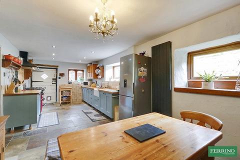 3 bedroom semi-detached house for sale, Hawthorns, Drybrook, Gloucestershire. GL17 9BS