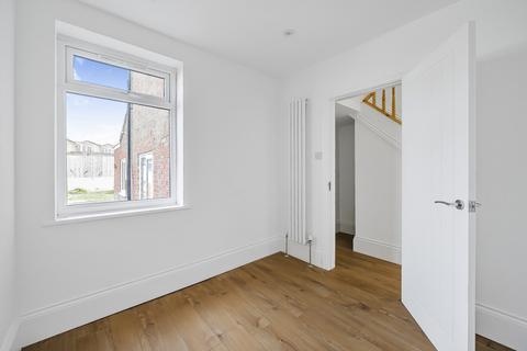 24 Bridge Road, Southampton, SO19 7GQ