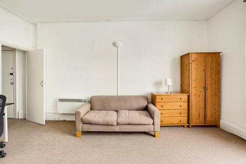 Studio to rent,  Pembridge Square, London W2