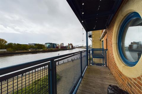 2 bedroom apartment for sale, Mariners Wharf, Quayside, Newcastle Upon Tyne
