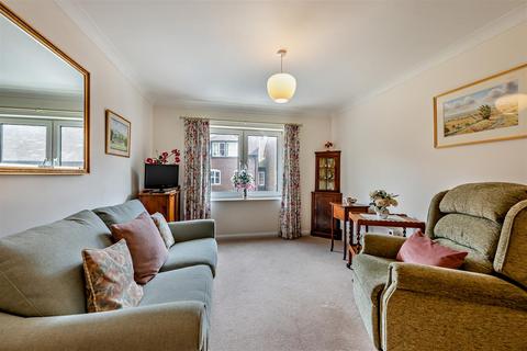 2 bedroom apartment for sale, Chapel Street, Chichester PO19