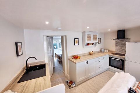 1 bedroom flat for sale, Hencotes, Hexham, Northumberland, NE46 2EJ