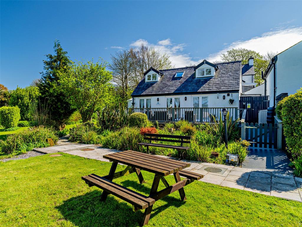 Holiday Cottages