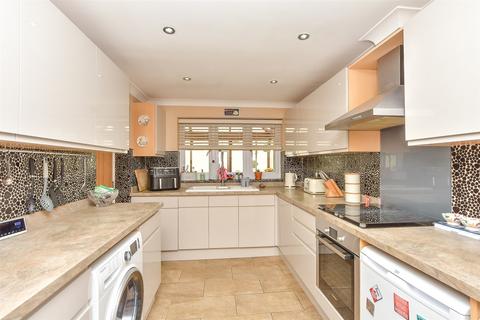 4 bedroom detached house for sale, Lower Hartlip Road, Hartlip, Sittingbourne, Kent