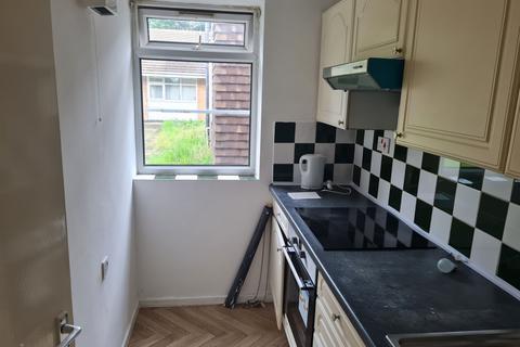 1 bedroom flat to rent, Flat , Salisbury House, Lily Street, West Bromwich