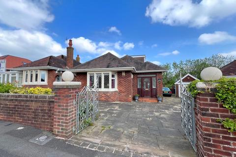 2 bedroom bungalow for sale, Ashley Close, North Shore FY2