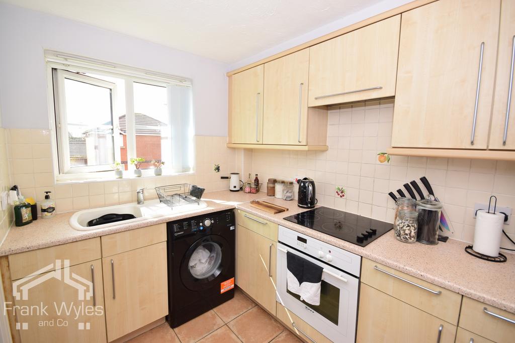 Marton Fold, Blackpool, FY4 5FJ 1 bed apartment for sale £99,950