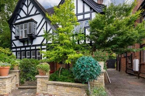 6 bedroom house for sale, London W9