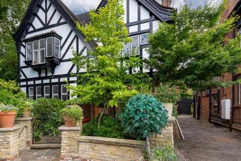undefined, London W9