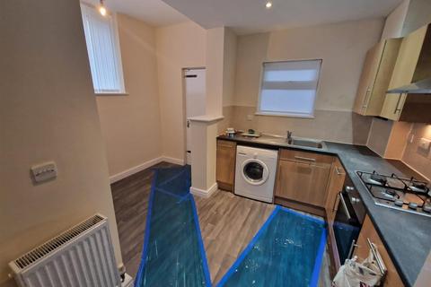 2 bedroom terraced house to rent, Chirkdale Street, Liverpool