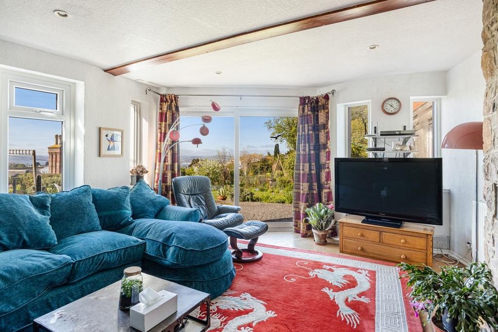 Middle Warberry Road, Torquay TQ1 4 bed detached house for sale £795,000