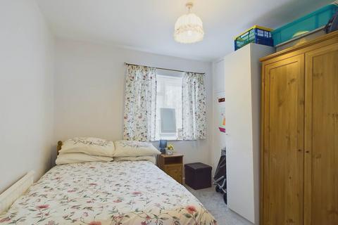 24 Lansdowne Road, Callington, PL17 7HB