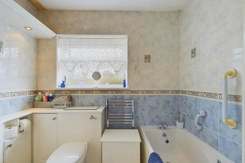 24 Lansdowne Road, Callington, PL17 7HB