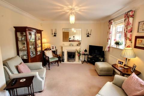 3 bedroom townhouse for sale, St. Pauls On The Green, Haywards Heath, RH16