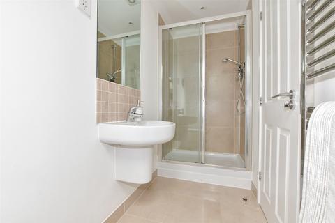 22 Corbett Road, Hawkinge, Folkestone, CT18 7SP