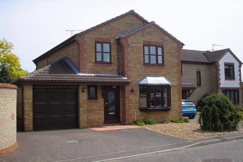 4 bedroom detached house to rent, Babingley Close, Watlington, PE33